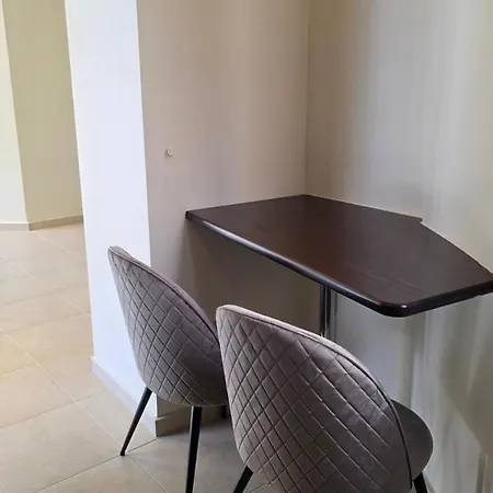 Apartment Life Is For Suite! Patras